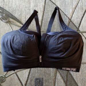 Victoria's Secret Knockout front close sports bra Size 36DDD. Like new